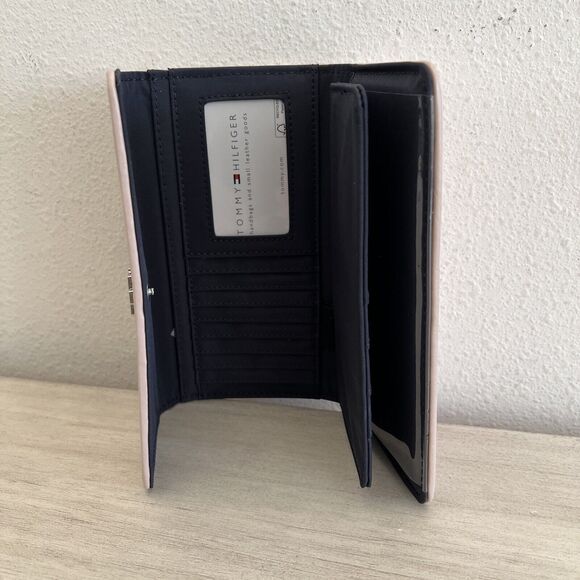 Tommy Hilfiger 69j2230 680 Women Trifold Logo Checkbook Wallet Clutch Blush Pink - Picture 3 of 6